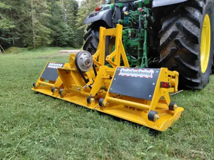 Plattenverdichter, Zapfwellenverdichter, Rüttelplatte Traktor BV-3/BVH-3