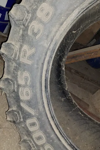 Reifen 650/65 R38