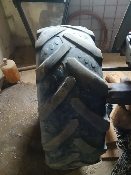 Reifen BKT Agri Max 320/70 R 20