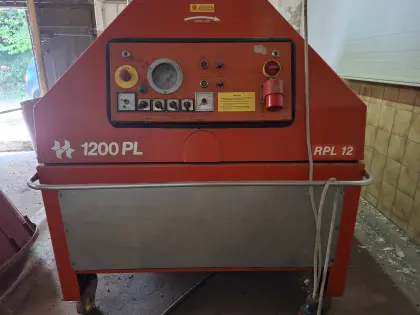 Weinpresse Howard RPL 1200