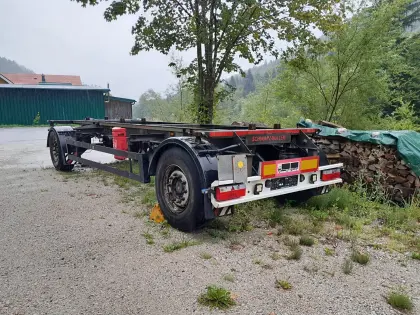 Schwarzmüller 2-Achs-Zinkrahmen-Wechselbrückenanhänger