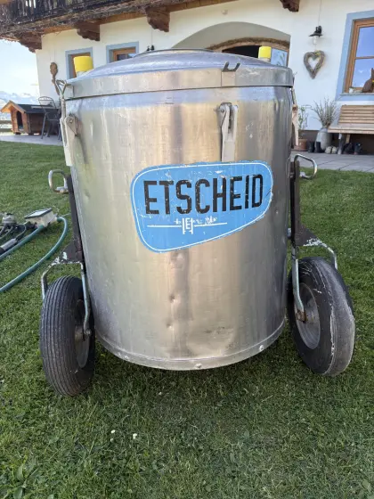 200 l Milchtank mit Fahrgestell für PKW