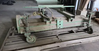 Stapler-Kehrmaschine 225 cm, hydr., für Palettengabel