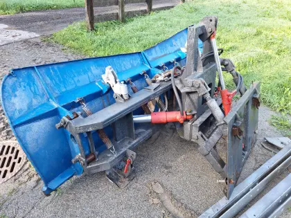 Verkaufe Schneepflug Hydrac SHL
