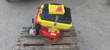 Salzstreuer APV WD40M2, Bj. 2022, Top Zustand für Traktor, Auto