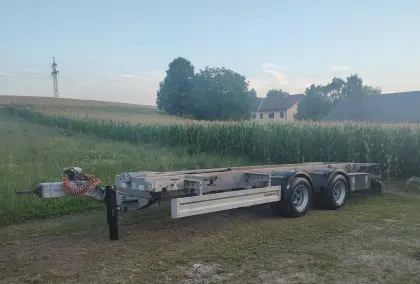 Anhänger Tieflader Ballenwagen