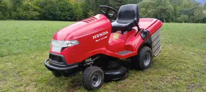 Rasenmähertraktor Honda