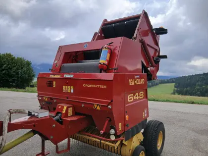 Ballenpresse New Holland 648