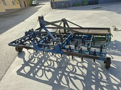 Feingrubber Einböck Saatbettkombination B2