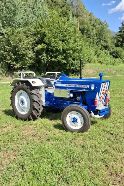 Ford 2000