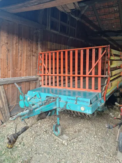 Steyr Hamster Junior Ladewagen