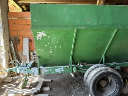 Container mit Schnecke