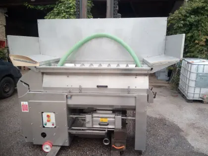 Rebler Abbeermaschine