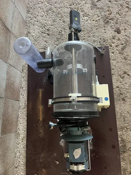 Alfa Laval Releaser mit Milchpumpe