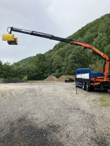 MAN TGA 26.413 mit Pritsche und Palfinger Kran PK 13.000
