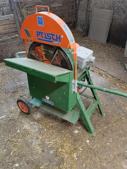 Posch Schäl- und Spitzmaschine