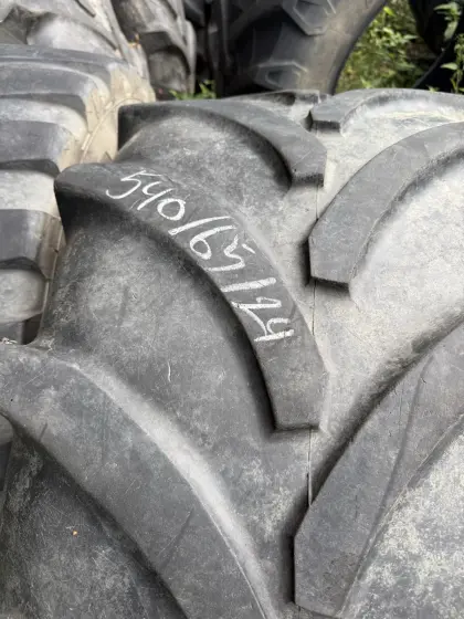 540/65R24 Vredestein