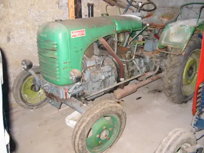 Oldtimer-Traktor Steyr T80 Scheunenfund