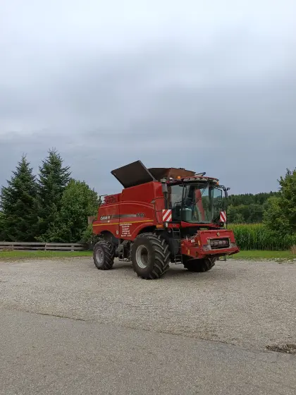 Case IH Axial Flow 6140 Mähdrescher