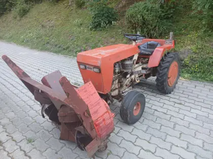 Hakotrac V490 Schmalspurtraktor