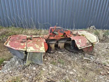 Verkaufe PZ Frontmähwerk 270 Ersatzteilspender