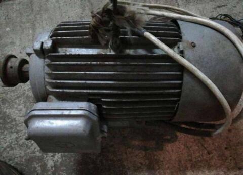 Elektromotor