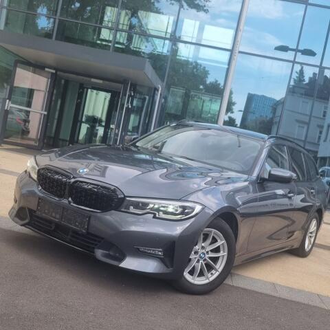 BMW 318d G21