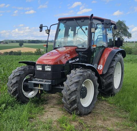 New Holland TL80