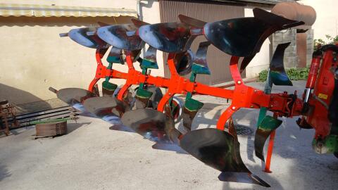 Vogel & Noot Wendepflug M950