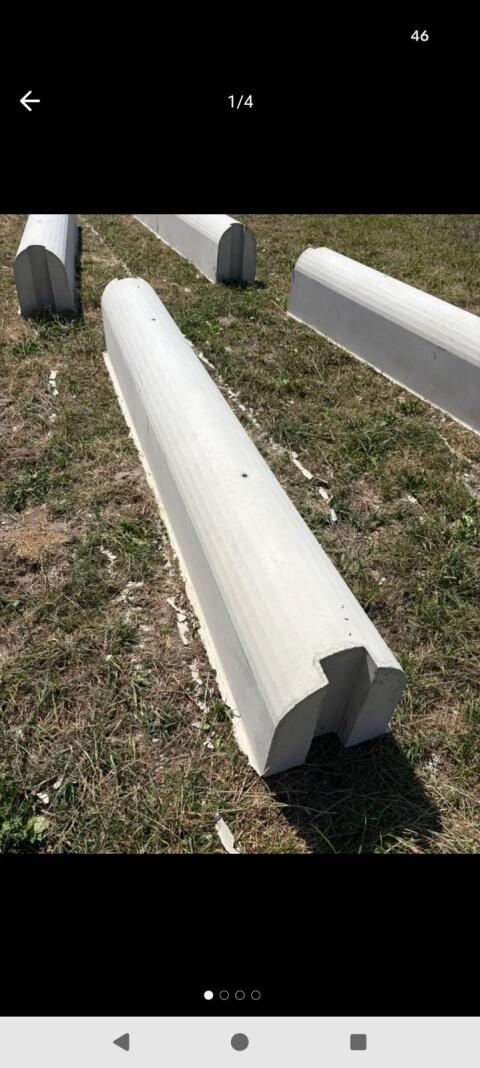 Betonblock-Schalung für Reitplatzumrandung