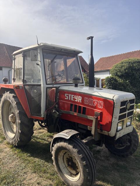 Steyr 8070