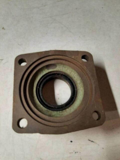 Zapfwellen-Deckel Deutz 06 Serie