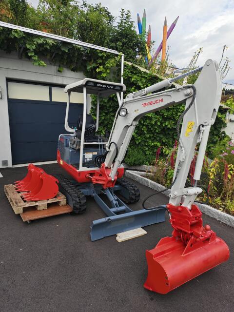 Takeuchi TB 219