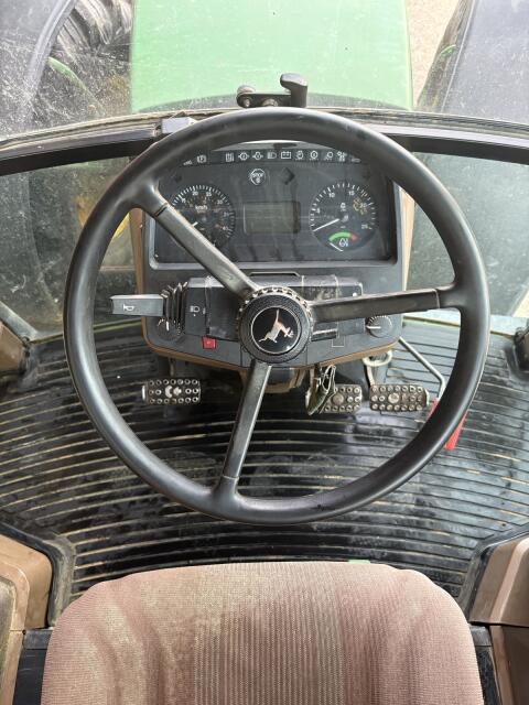 John Deere 6900