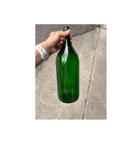 2 l Flasche, Kiste zu verkaufen