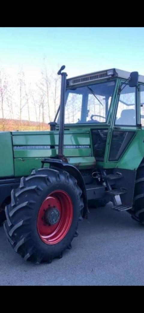 Traktor Fendt 612 LS