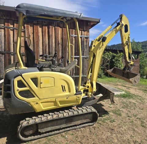 Takeuchi TB216