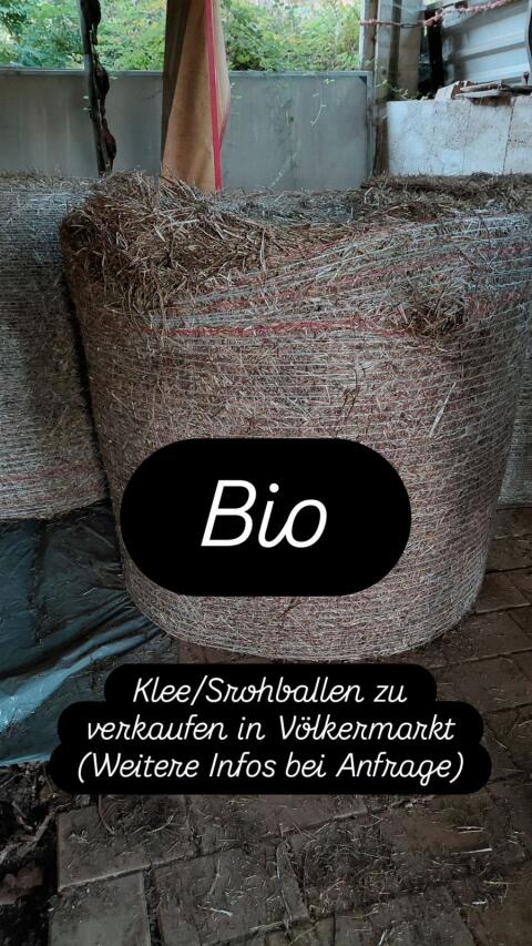 Bio-Klee-Strohballen