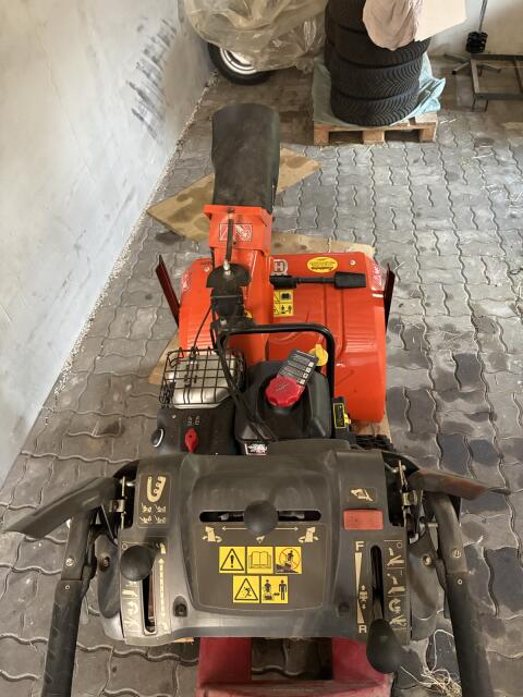 Husqvarna Schneefräse