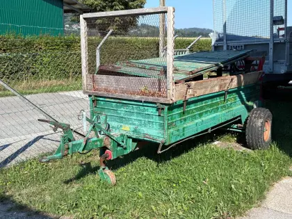 Suche Miststreuer und Güllefass