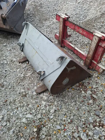 Frontladerschaufel Euroaufnahme 120 cm