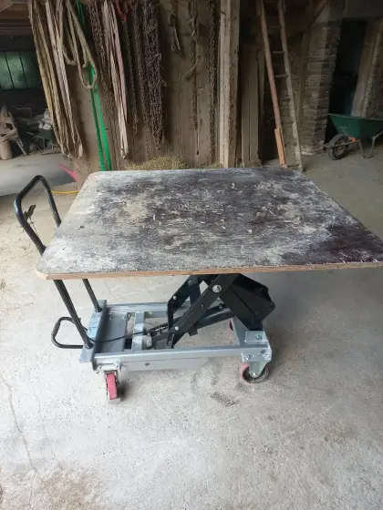 Verkaufe mobilen Hubtisch Silverstone BS100
