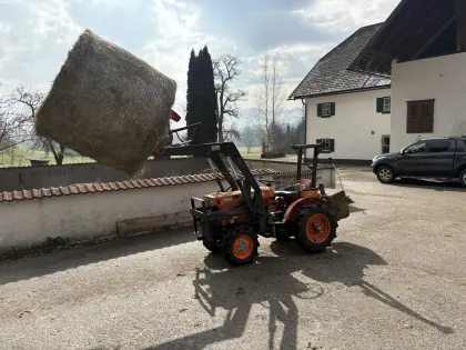 Kubota B7200