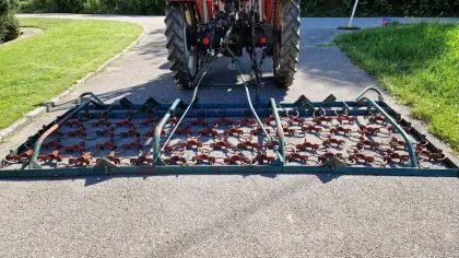 Wiesenegge 4 m mechanisch klappbar