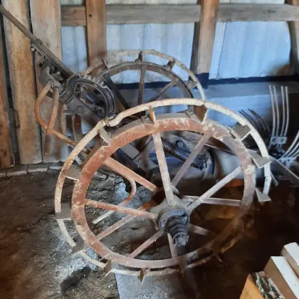 Alter historischer Kartoffelroder LANZ