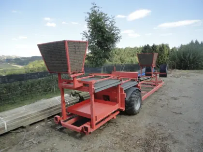 Erntewagen, Ernteanhänger für den Obstbau