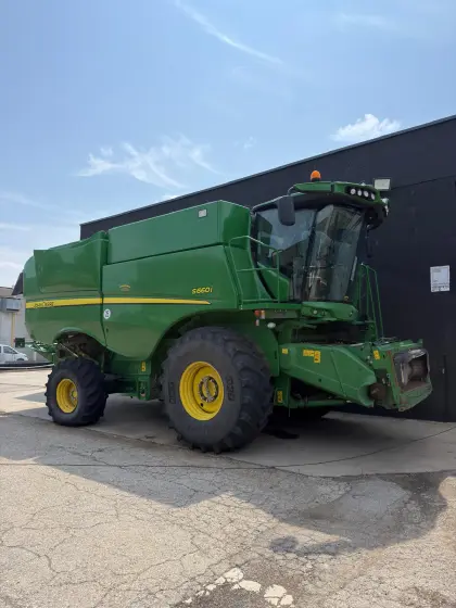 John Deere S660i