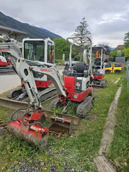 Takeuchi TB 210
