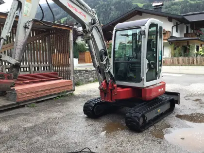 Takeuchi TB 138 FR Hüllkreisbagger