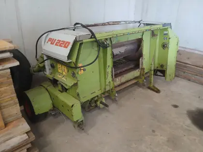 Claas Pick Up 220